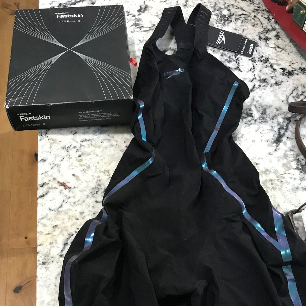 Speedo Women LZR Racer X Fastskin 24 (NEW -TAG ON)